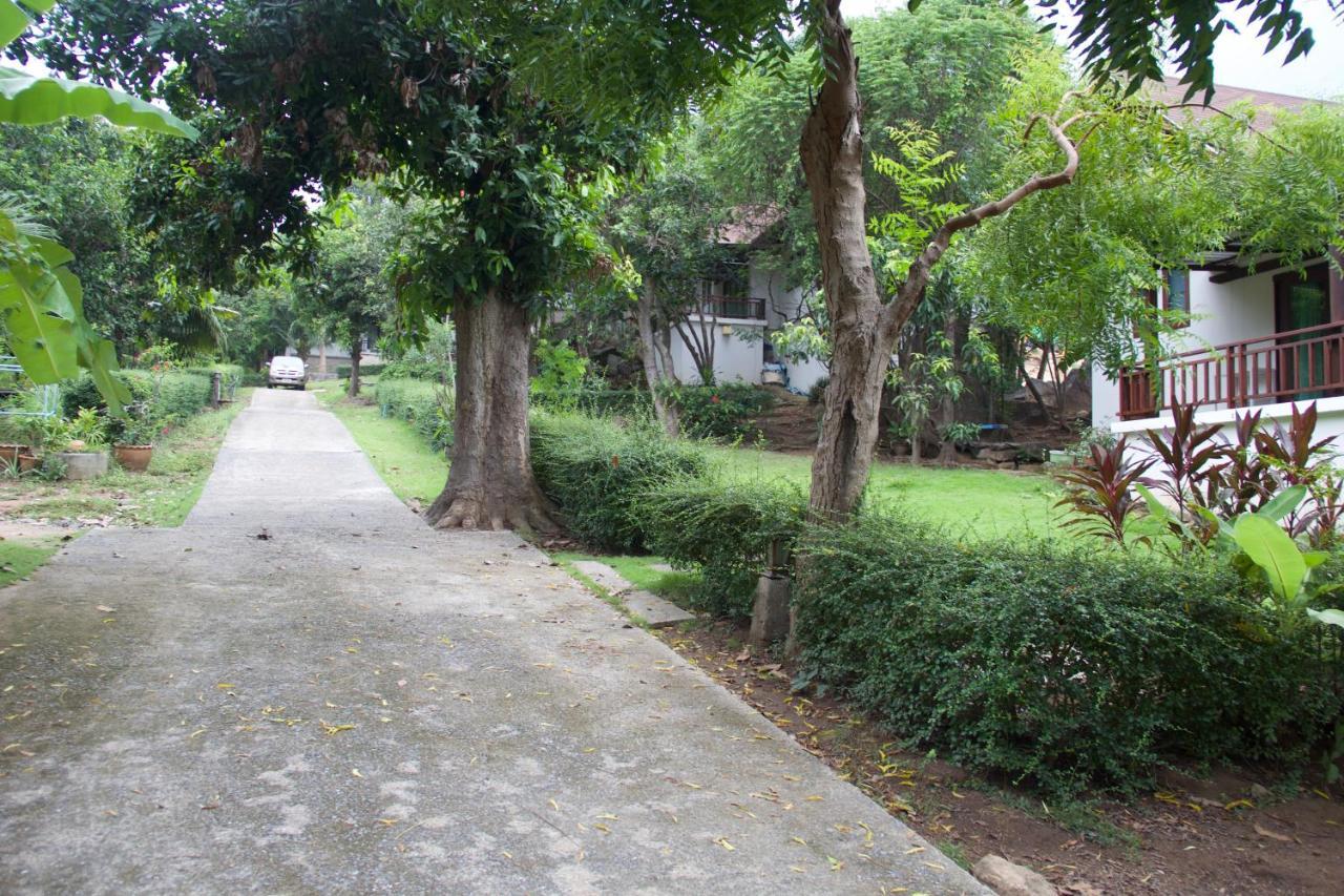 บ้านธานี Choeng Mon Exterior photo